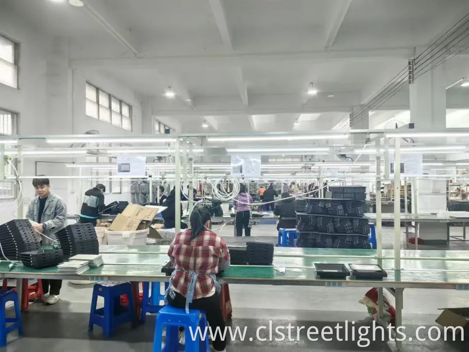 All in One Solar LED Flood Lamp IP66 Waterproof Outdoor Solar LED Flood Light with SMD High Brightness 40W 60W 100W 200W 300W 400W